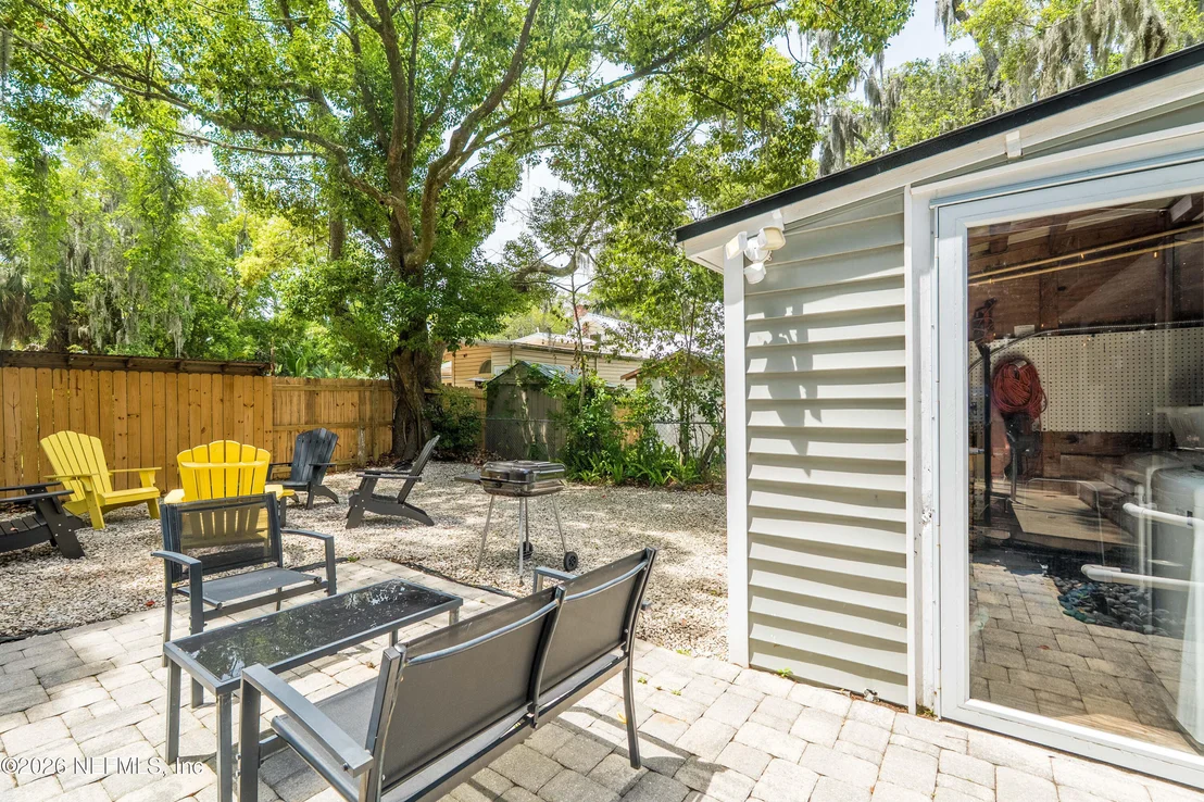 Photo of 17 DUFFERIN Street