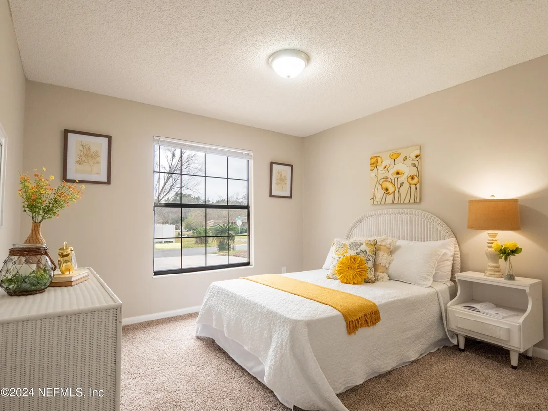 Photo of 8327 POINTER Drive N