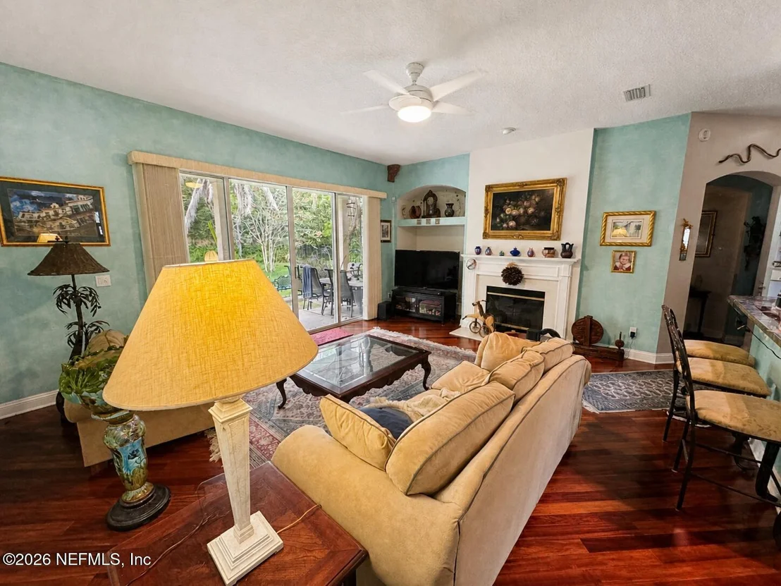 Photo of 1552 BARRINGTON Circle