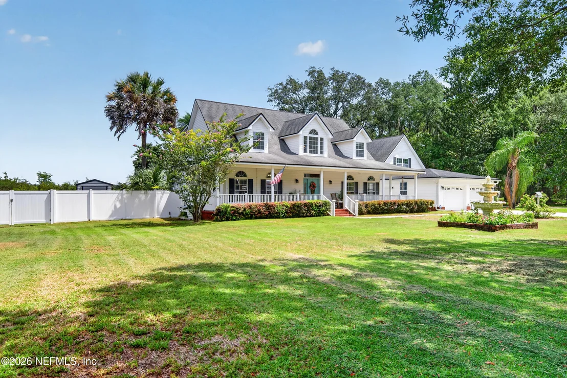 Photo of 1045 CEDAR BAY Road
