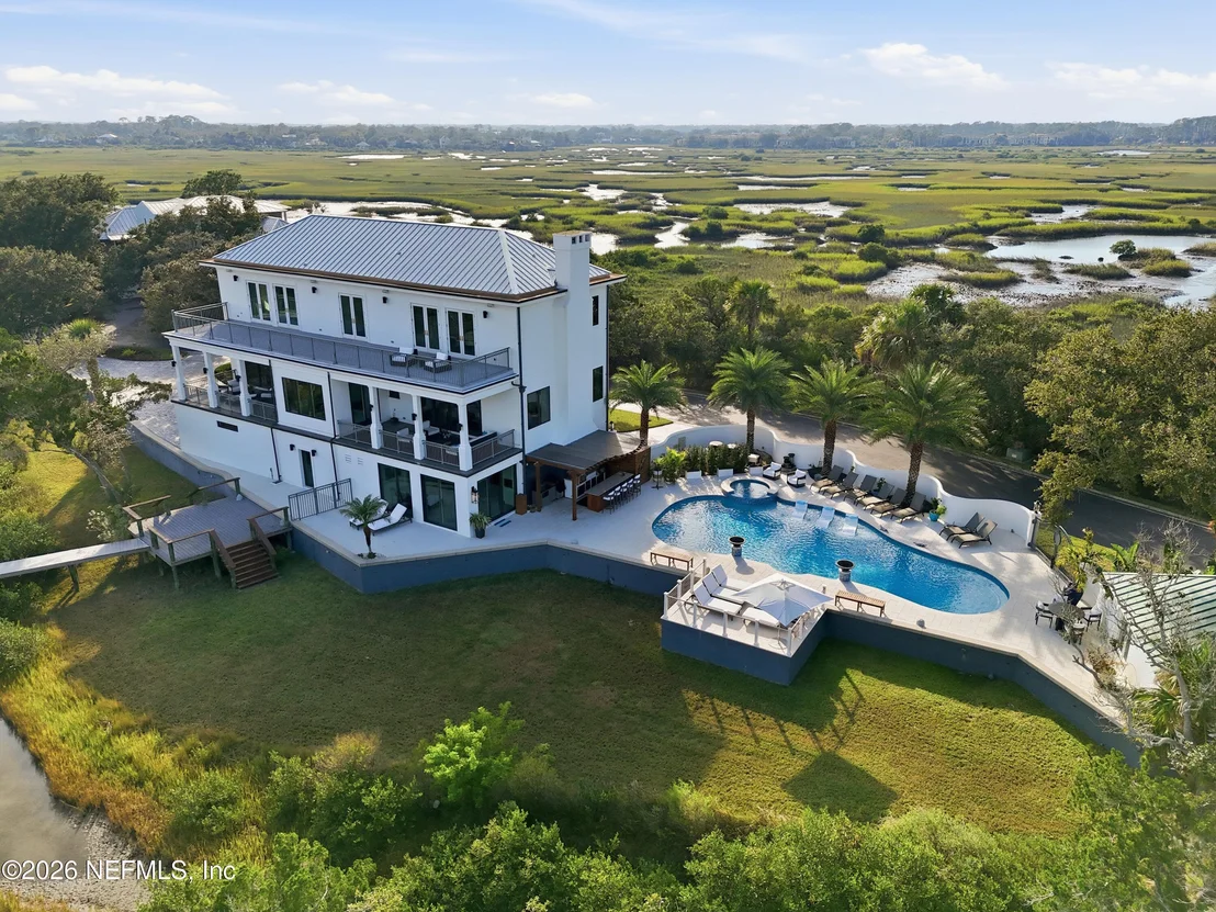 Photo of 3418 LANDS END Drive