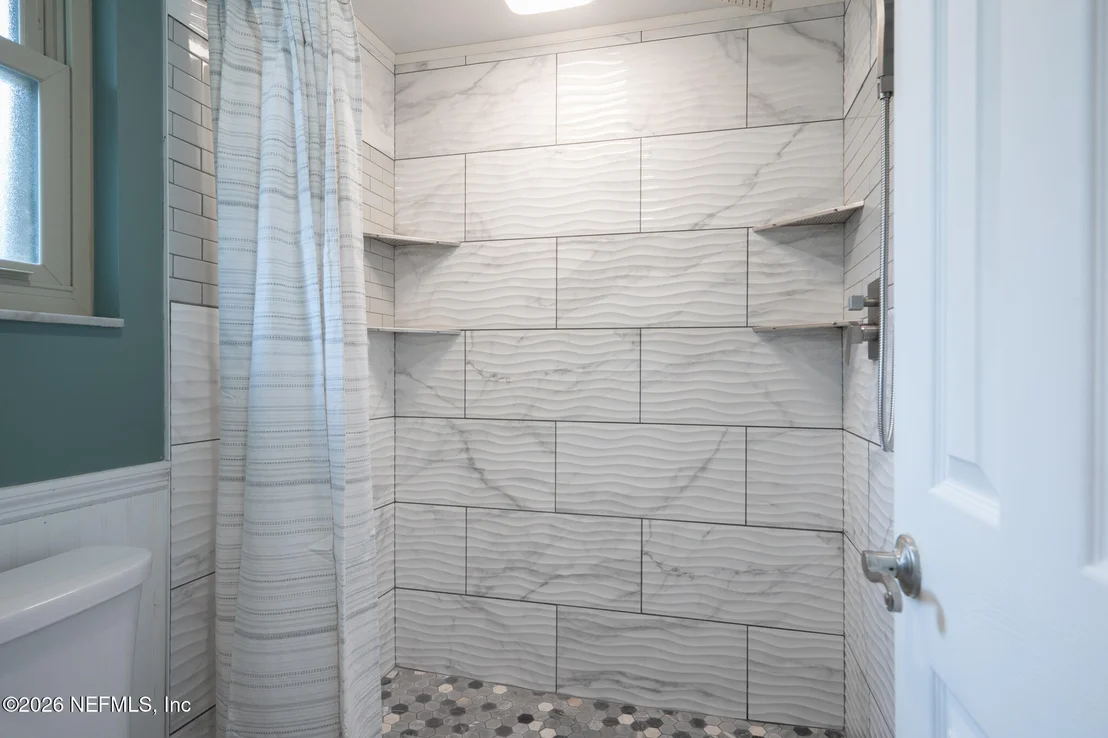 Photo of 377 FOXRIDGE Road