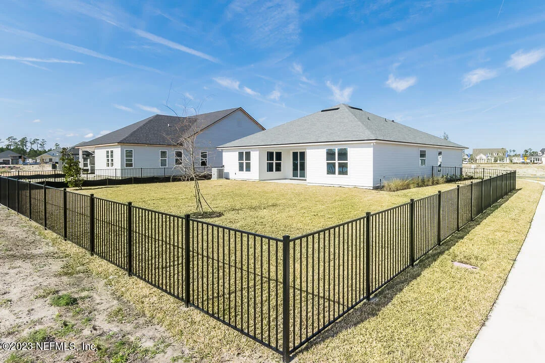 Photo of 106 THATCHAM Drive