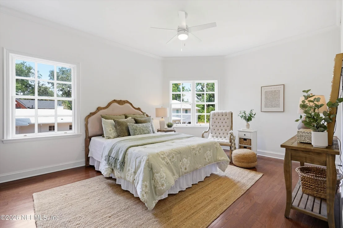 Photo of 959 MAPLE Lane