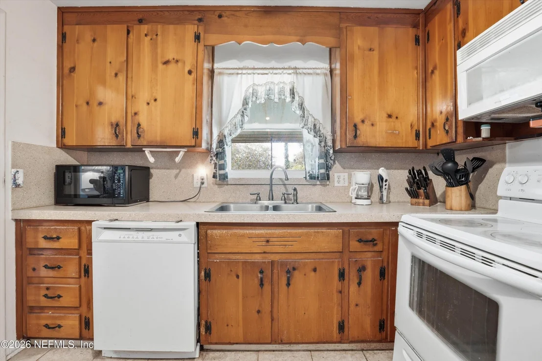 Photo of 2605 ADELE Road