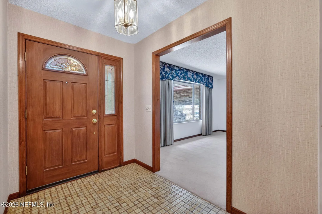 Photo of 112 CROOKED TREE Trail