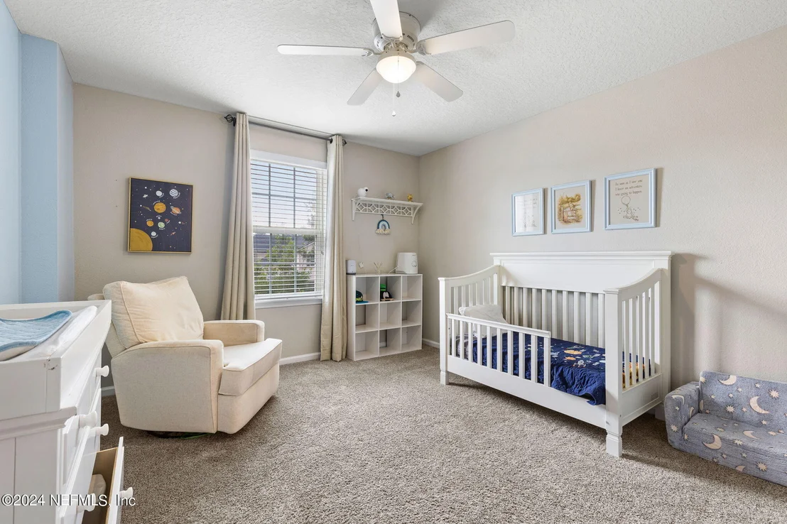 Photo of 387 PALISADE Drive