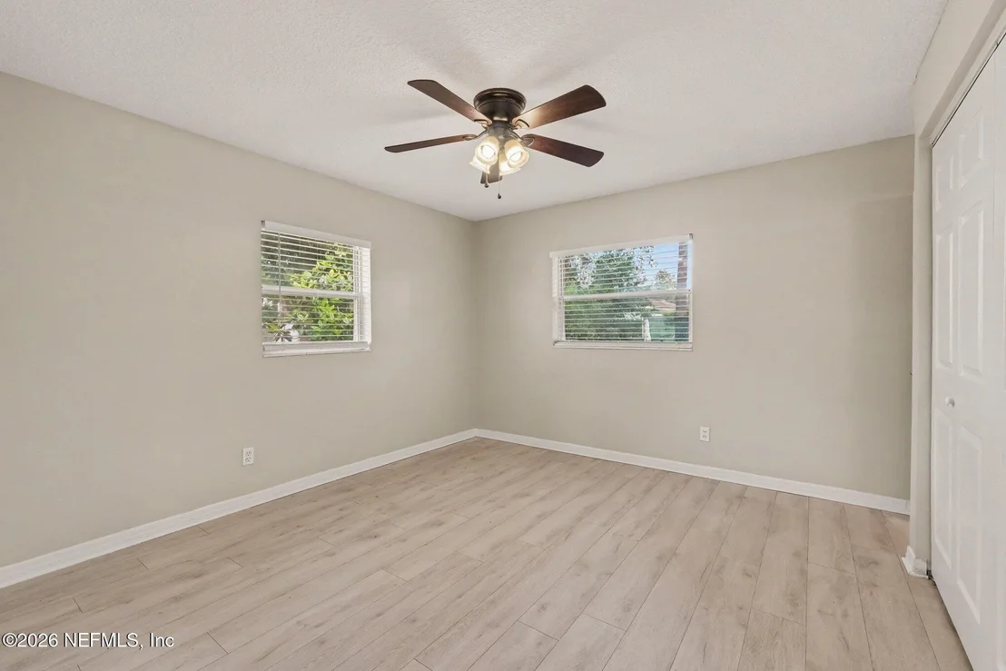 Photo of 6423 SHETLAND Road