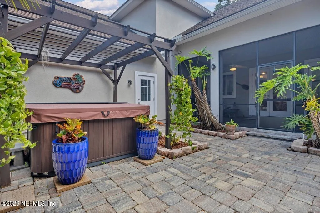 Photo of 124 RIVER PLANTATION Road N