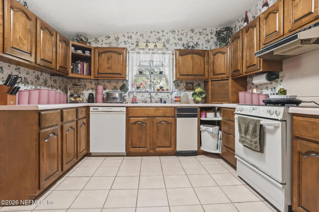 Photo of 1506 DOUBLETREE Road