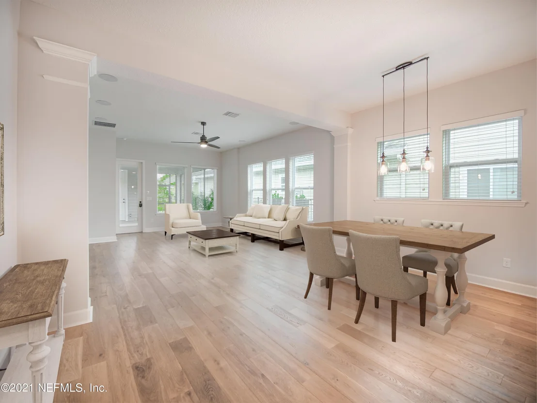 Photo of 70 BURLCREST Court