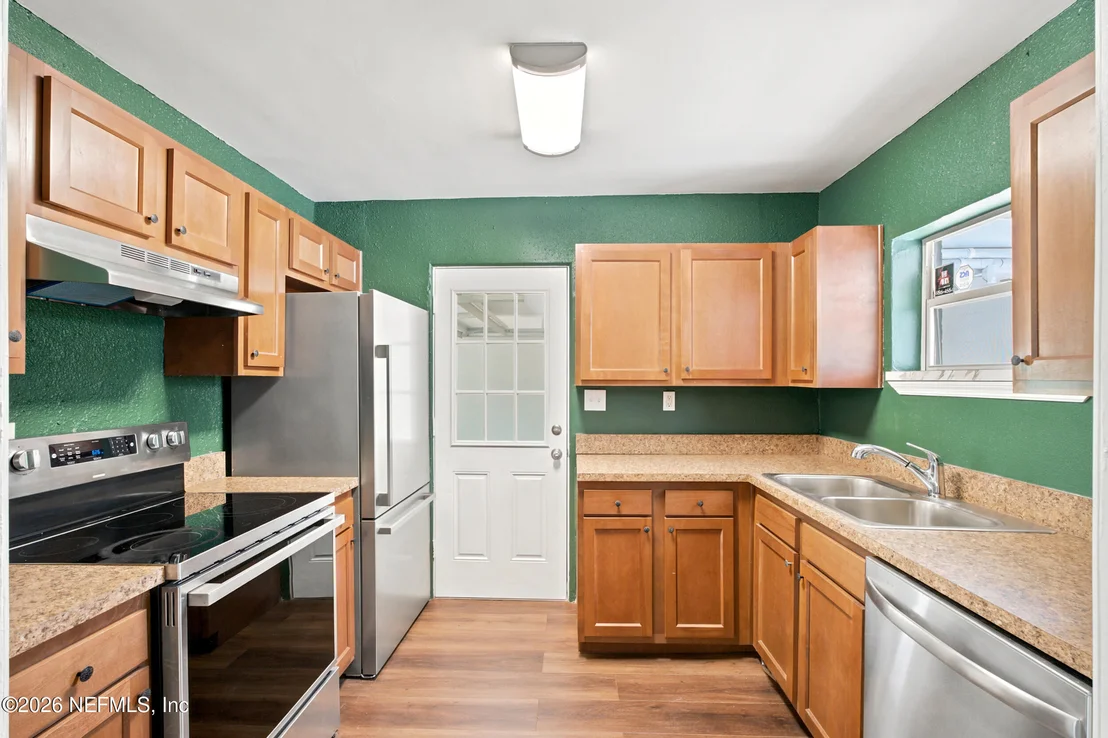 Photo of 5431 RIVER FOREST Drive