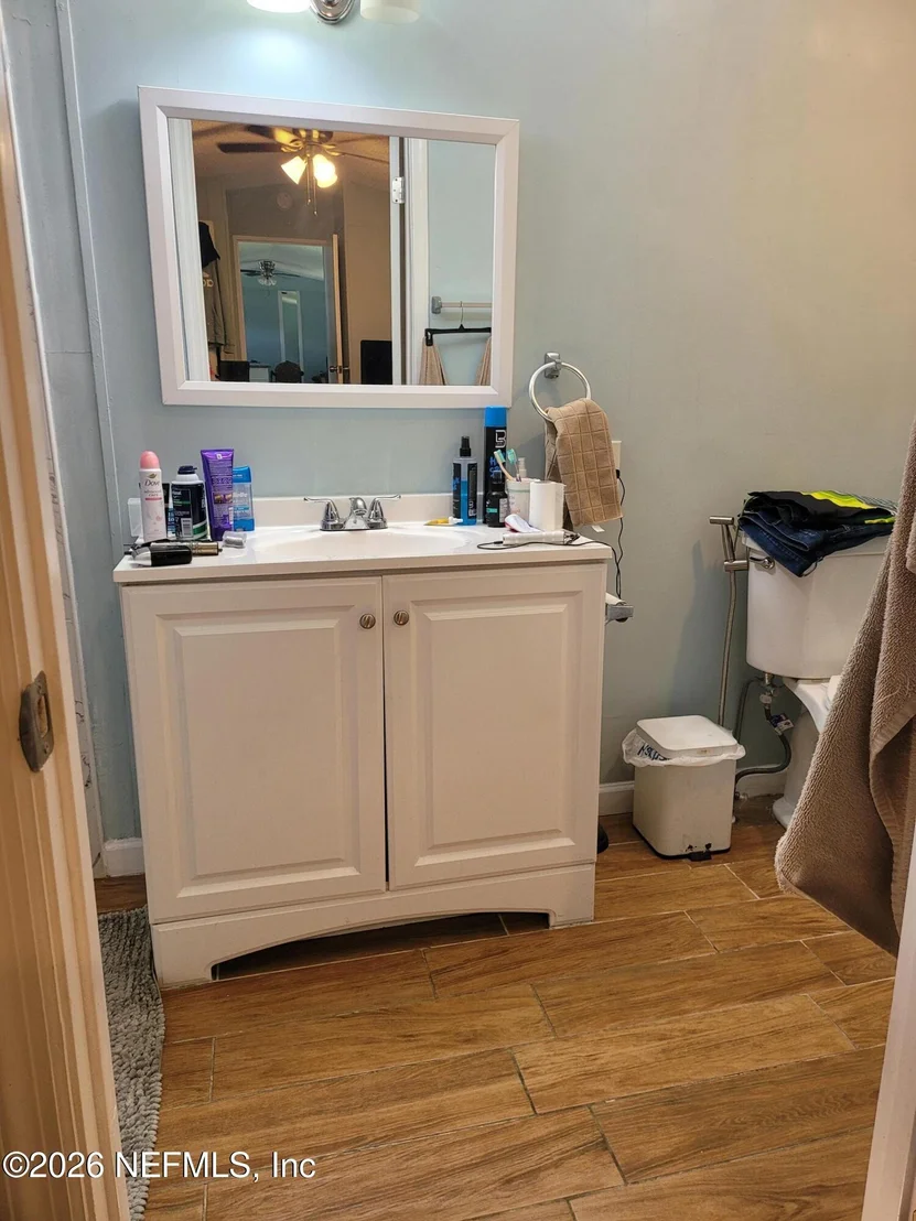 Photo of 445 LOGAN Avenue