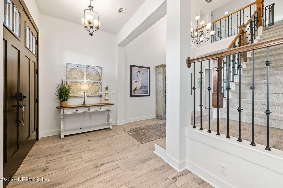 Photo of 681 GLENNEYRE Circle