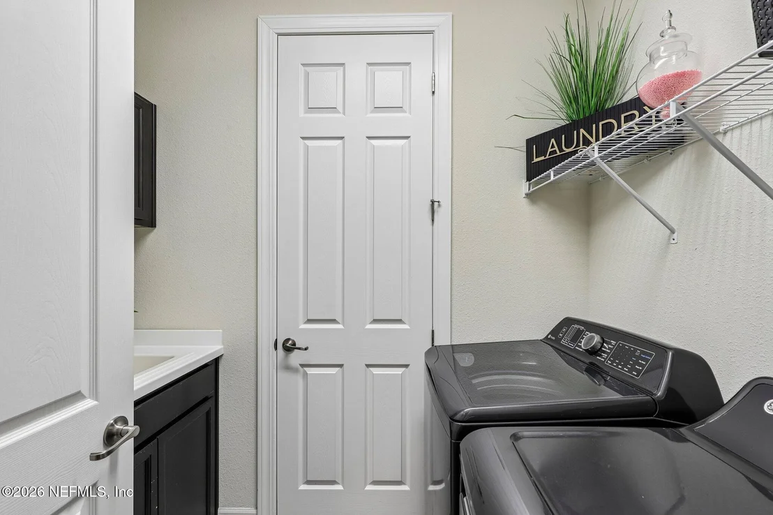 Photo of 179 FRONT DOOR Lane