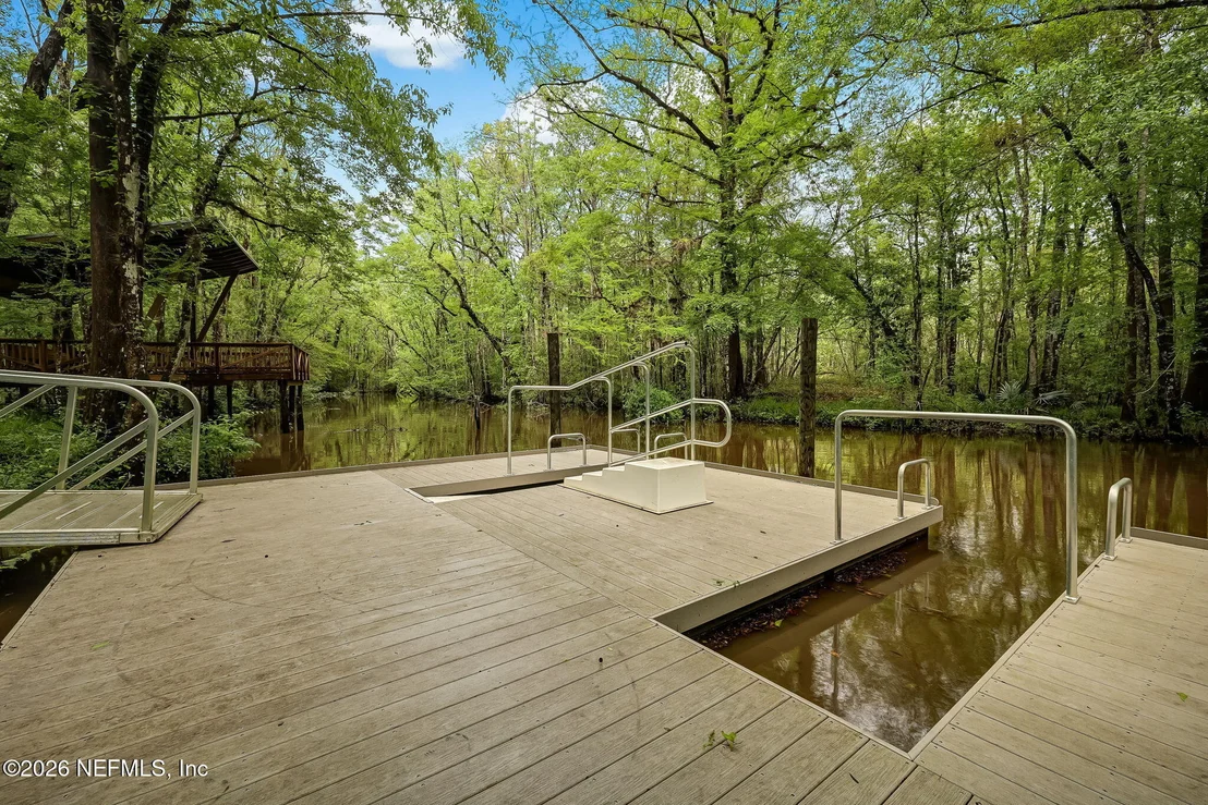 Photo of 132 PALISADE Drive