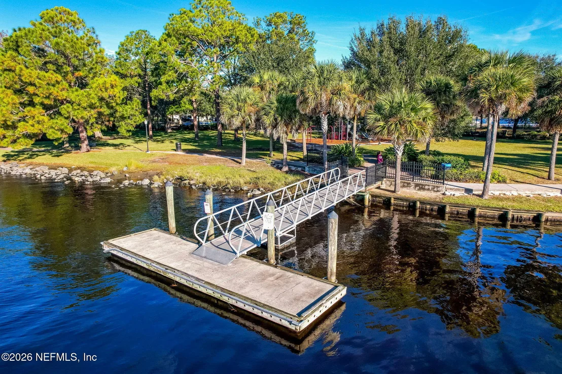 Photo of 1728 MAYVIEW Road