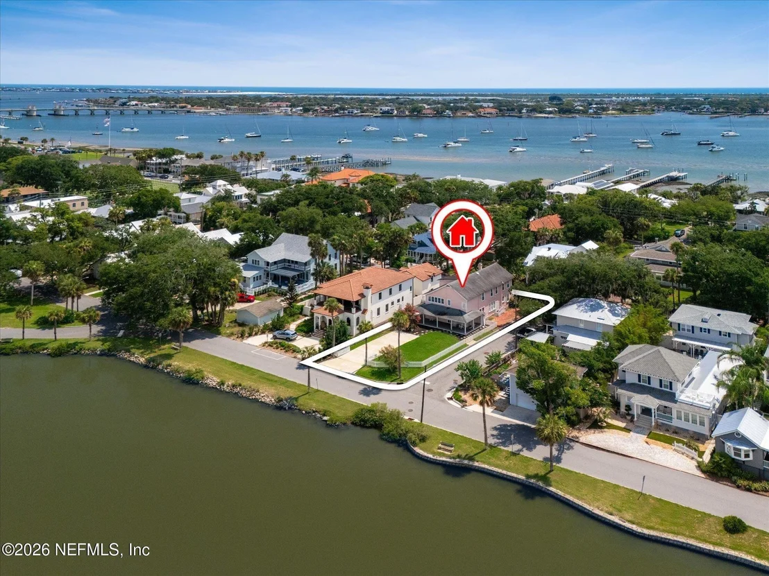 Photo of 340 CHARLOTTE Street
