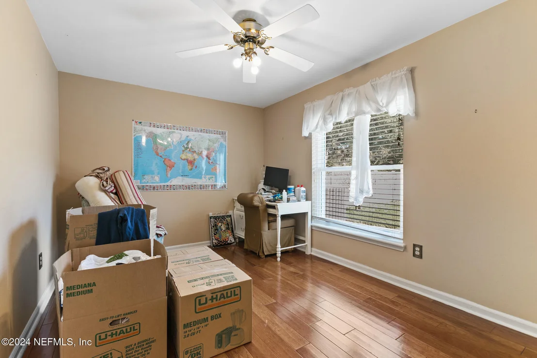 Photo of 800 LAPOMA Way