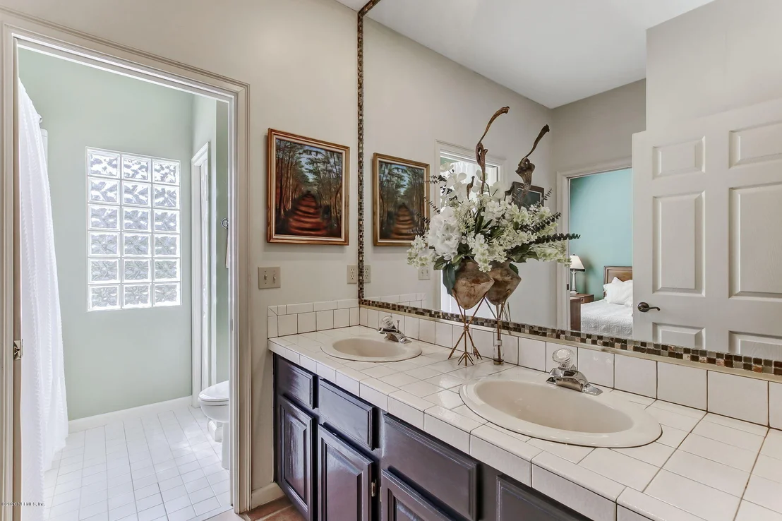Photo of 8128 SUFFIELD Court