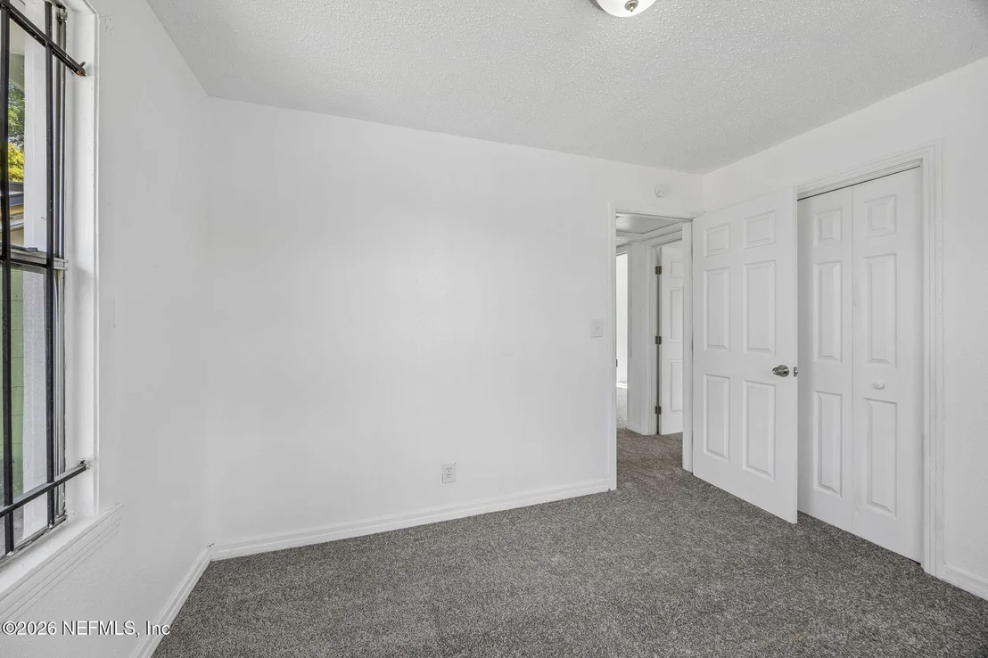 Photo of 3304 DIVISION Street