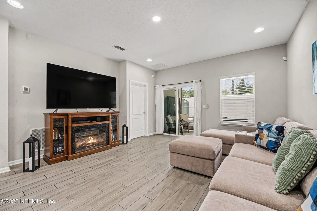 Photo of 8292 CAPE FOX Drive