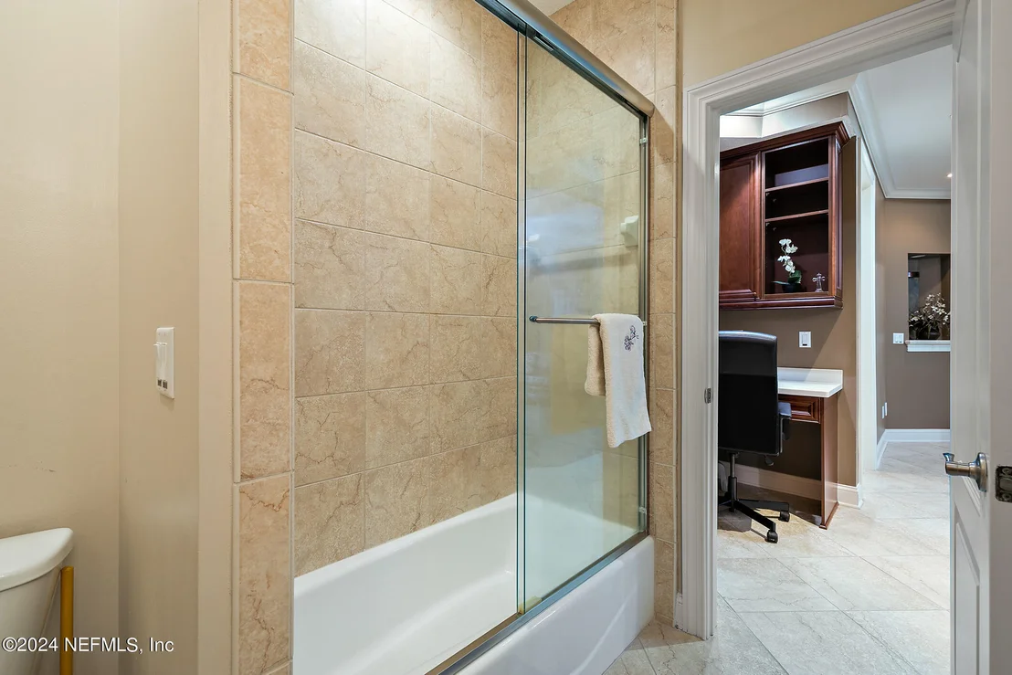 Photo of 329 SUMMERSET Drive