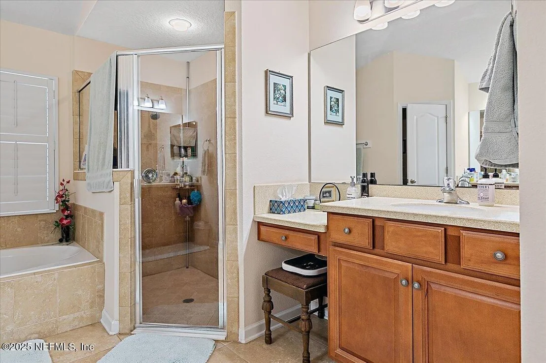 Photo of 253 PARKWOOD Circle