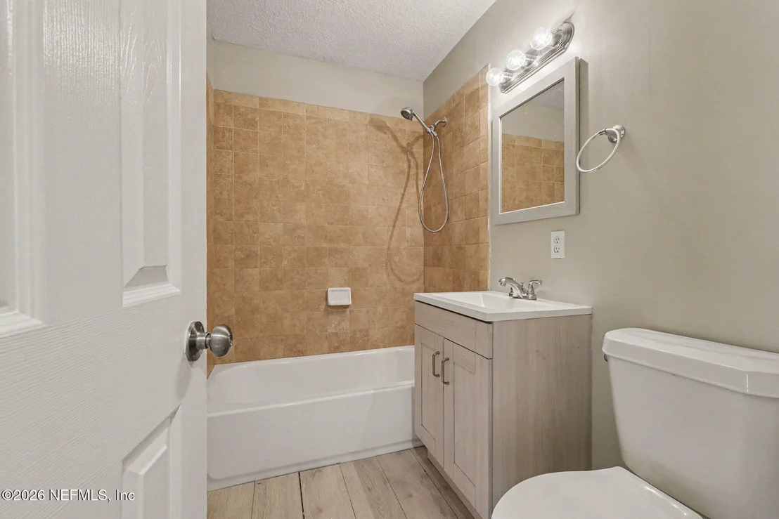 Photo of 6423 SHETLAND Road
