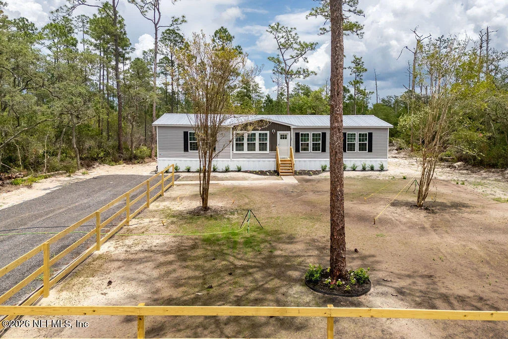 Photo of 230 REDEYE Road