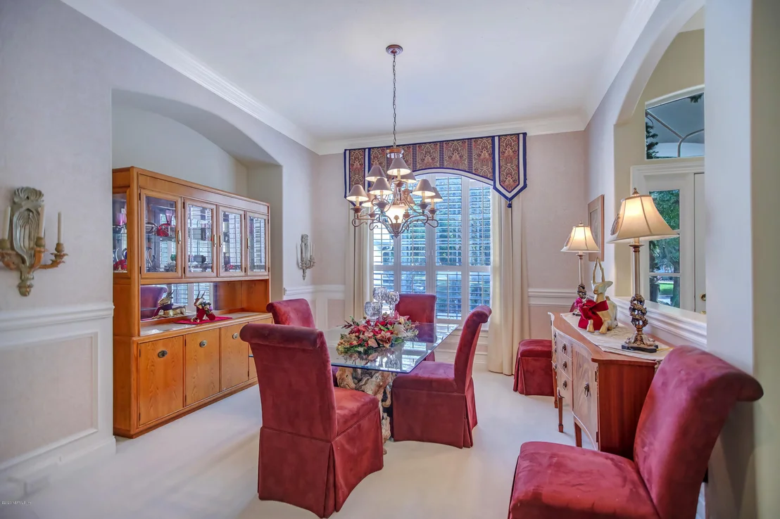 Photo of 261 PINEHURST POINTE Drive