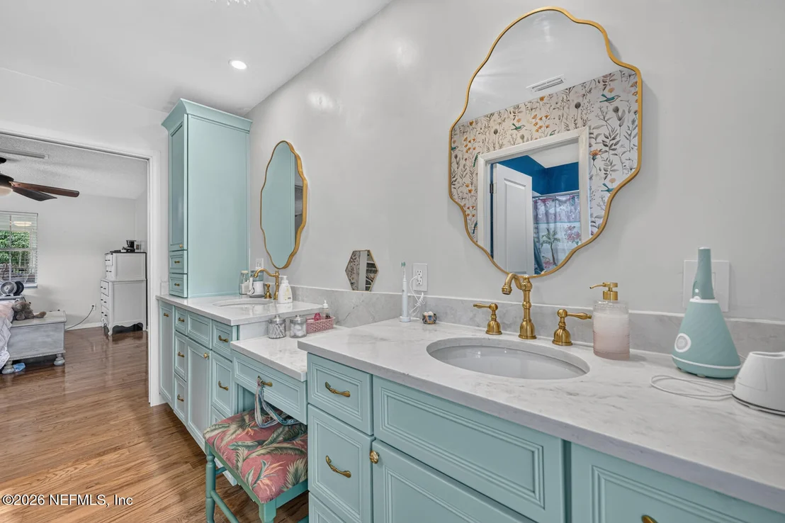 Photo of 829 RITA Circle