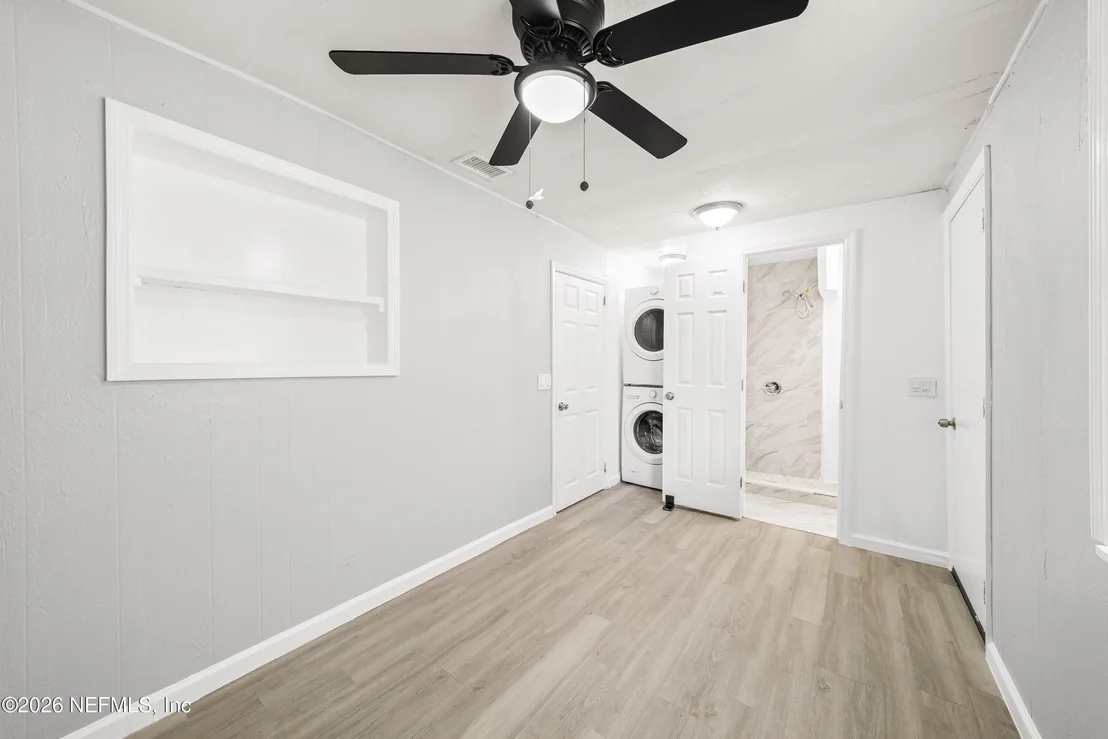 Photo of 1241 KING ARTHUR Road