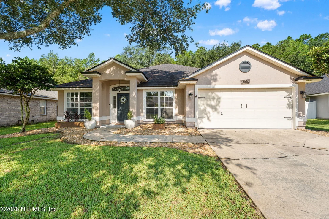 Photo of 2500 CEDAR TRACE Drive W