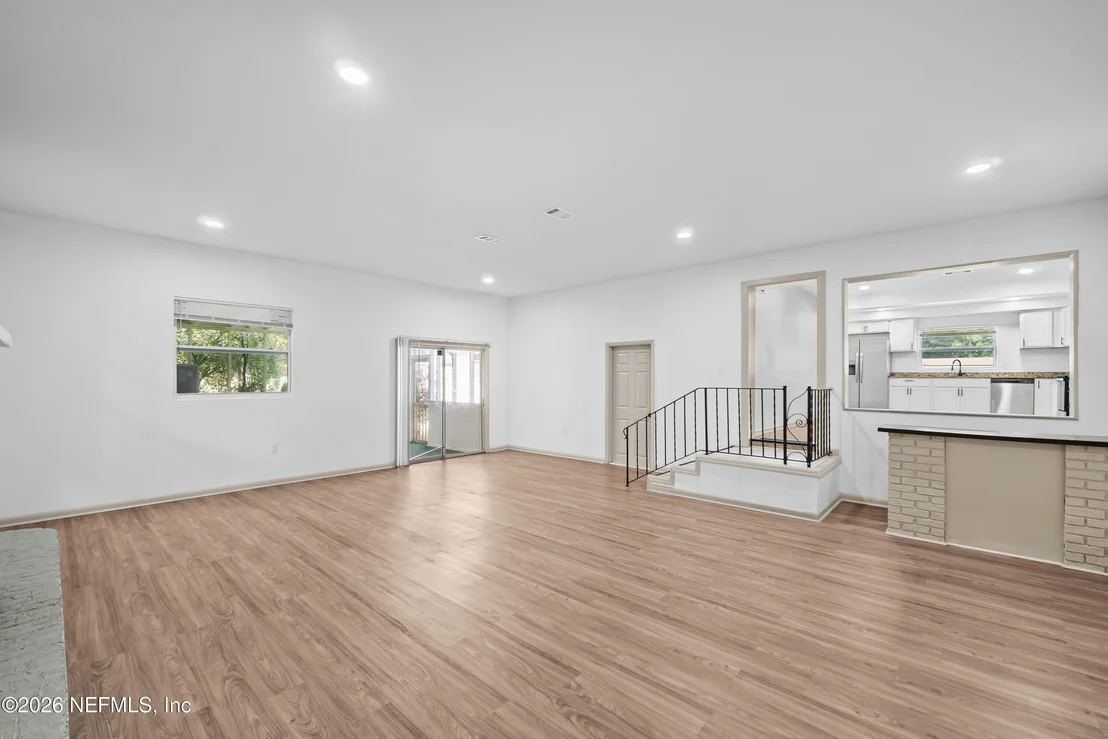 Photo of 6910 CARTIER Circle