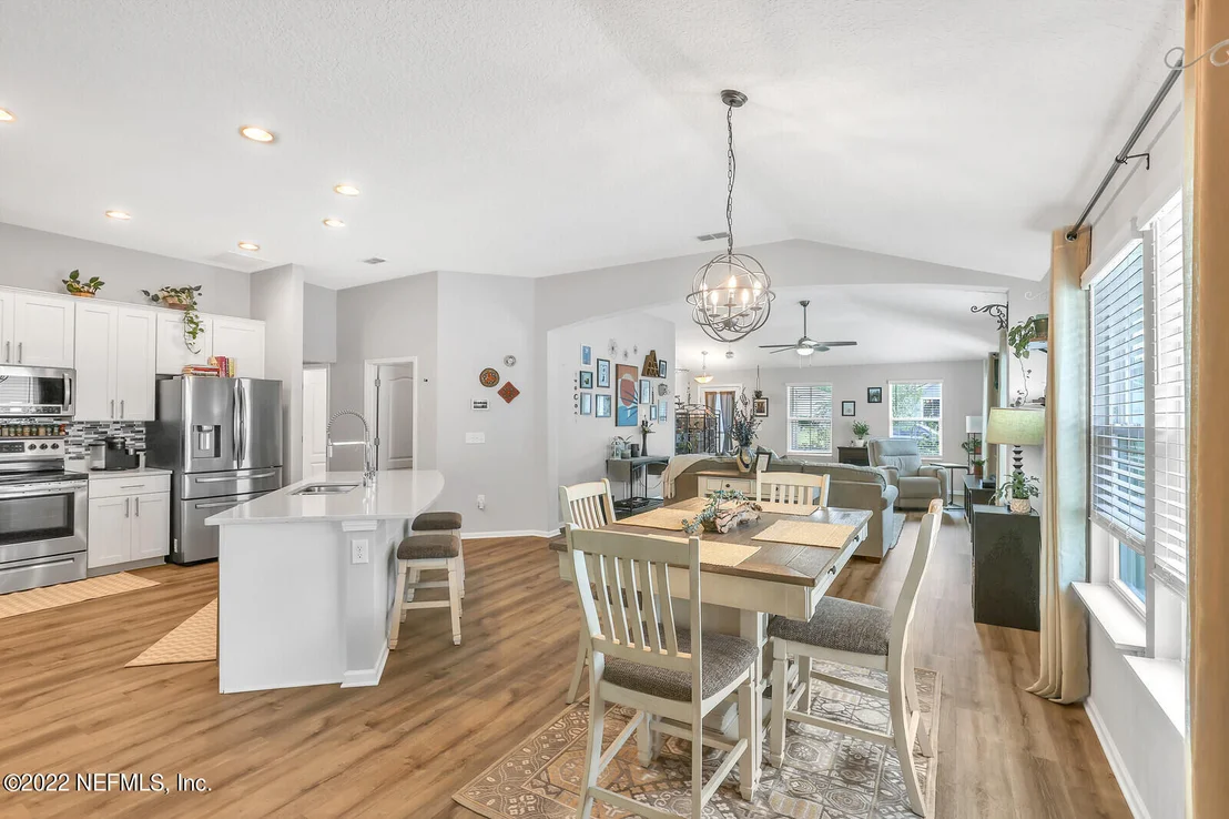 Photo of 707 SEVILLE Parkway