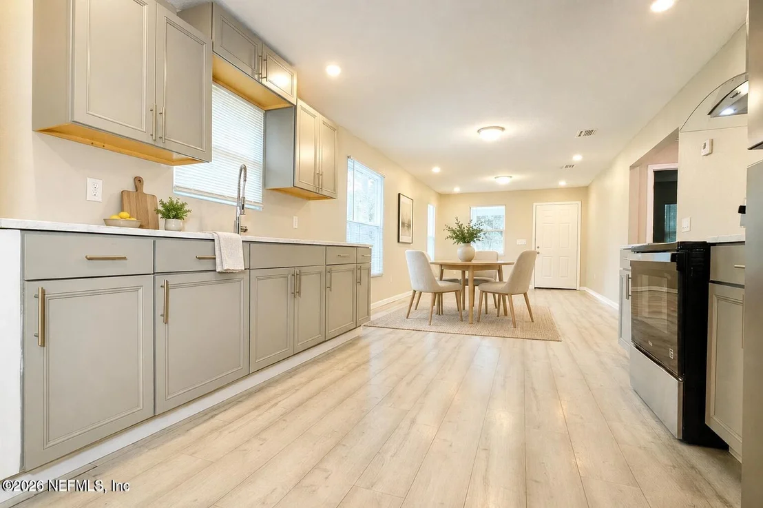 Photo of 804 WESTBROOK Road