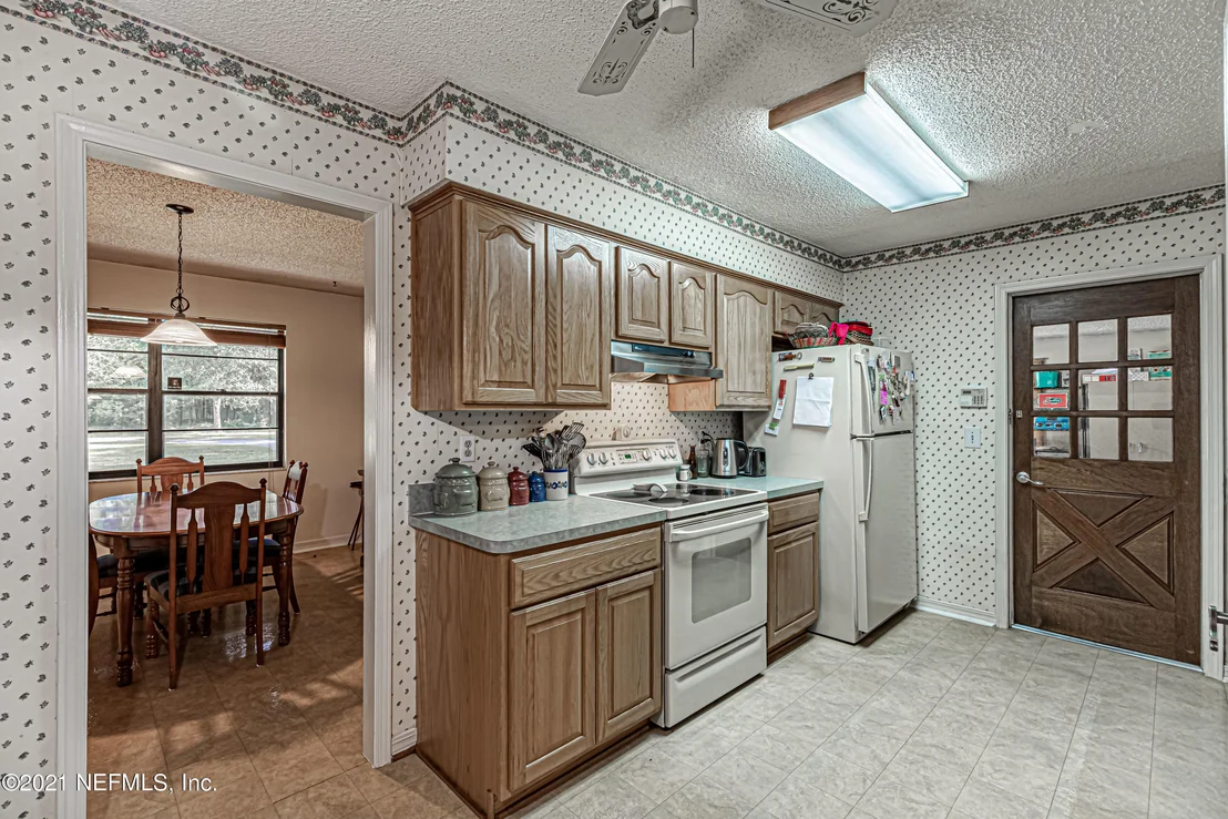 Photo of 1340 STARLING Road