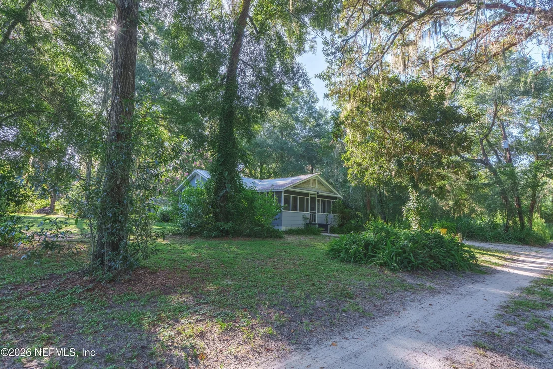 Photo of 210 PINE Avenue