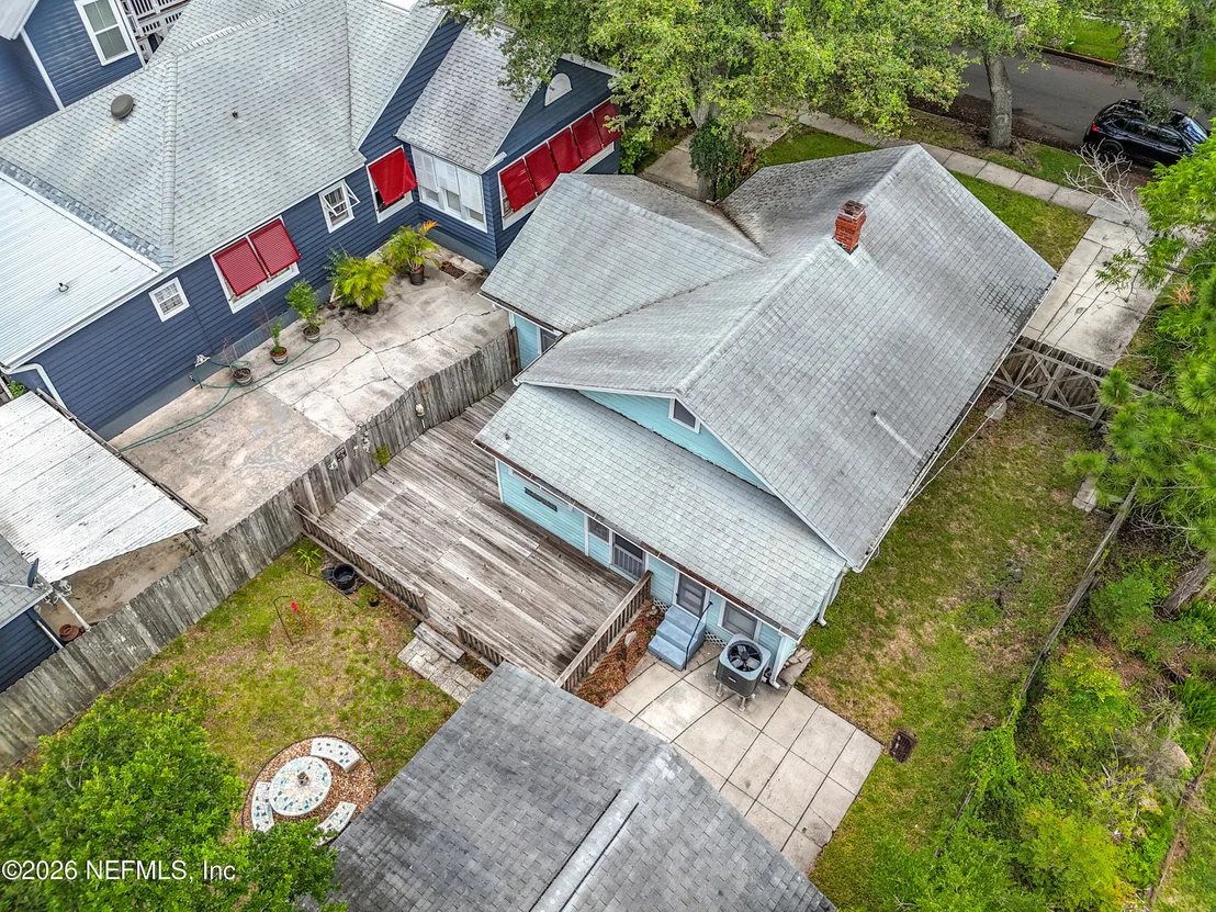 Photo of 17 BALLARD Avenue
