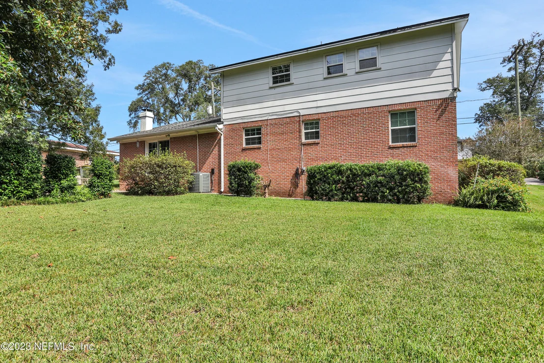 Photo of 1036 GLEN ECHO Road
