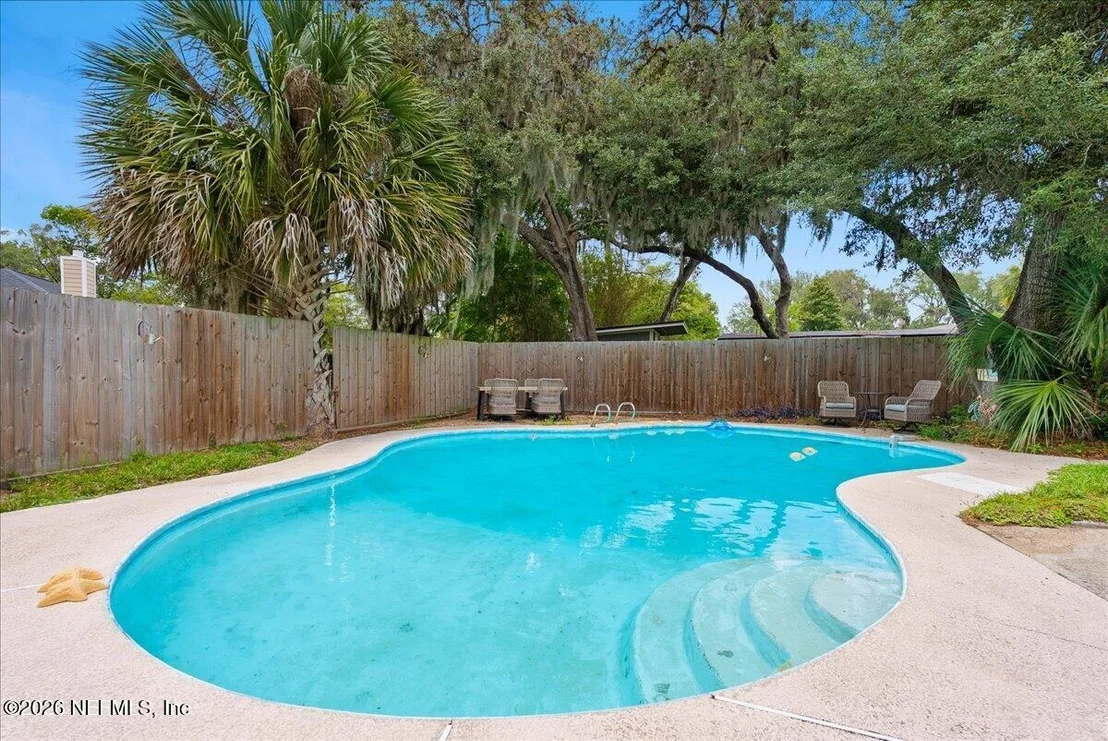 Photo of 2375 FLO Drive W