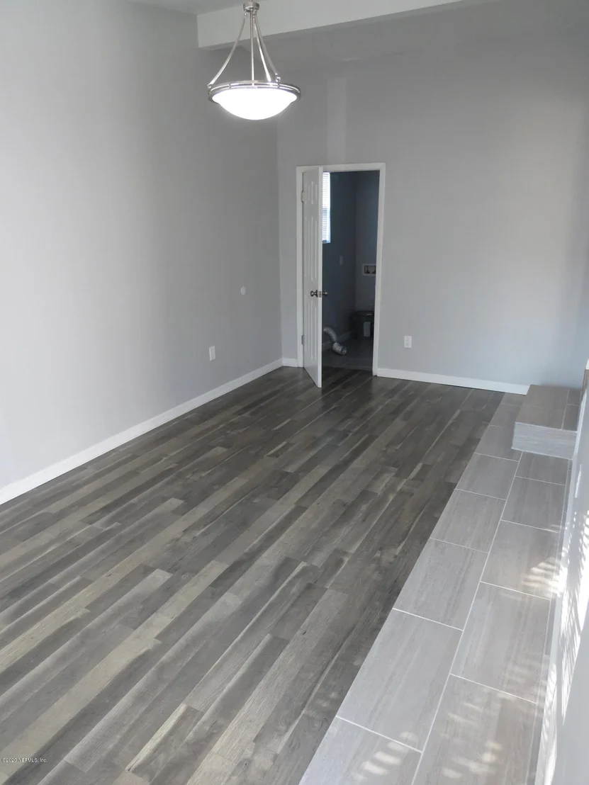 Photo of 1712 ST CLAIR Street
