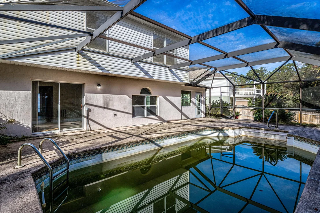 Photo of 4016 HALF MOON Circle