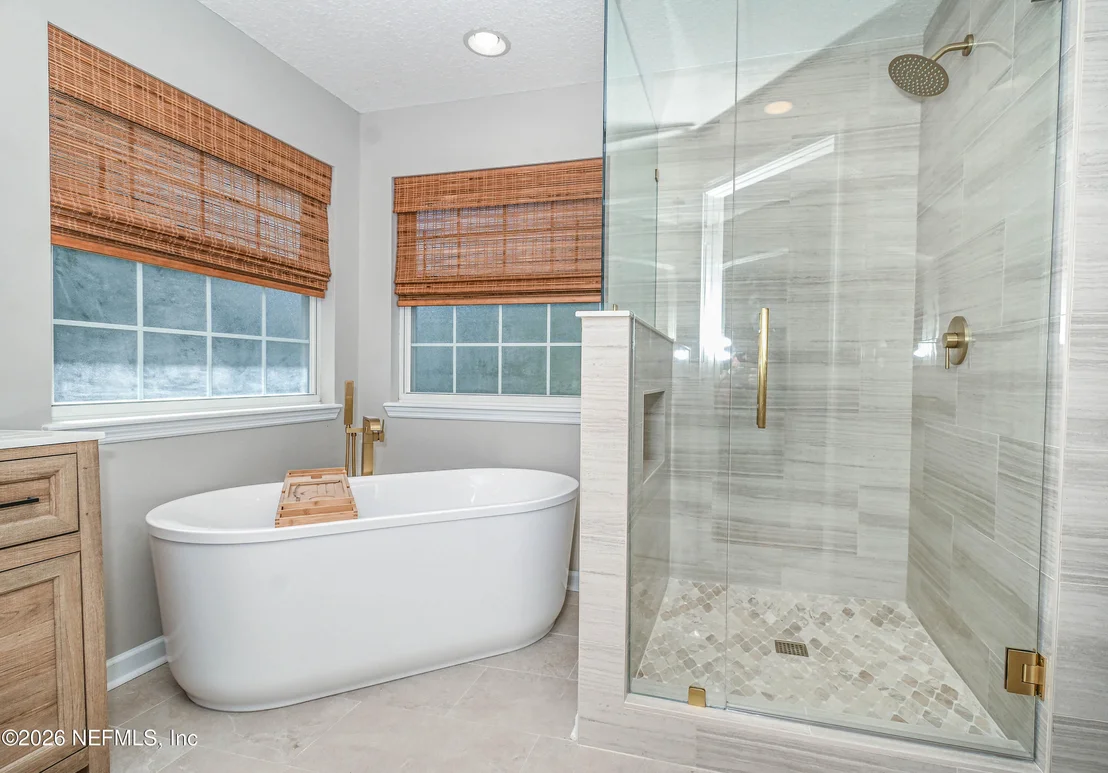 Photo of 6435 RIVER Circle