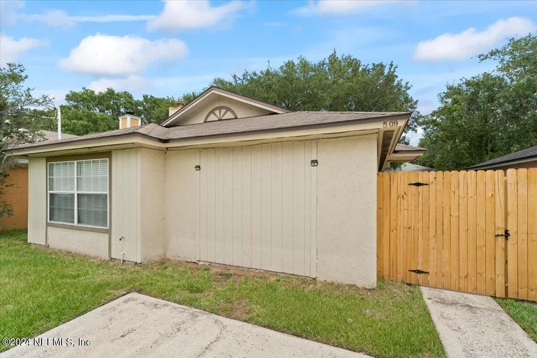 Photo of 509 CAMELIA Street
