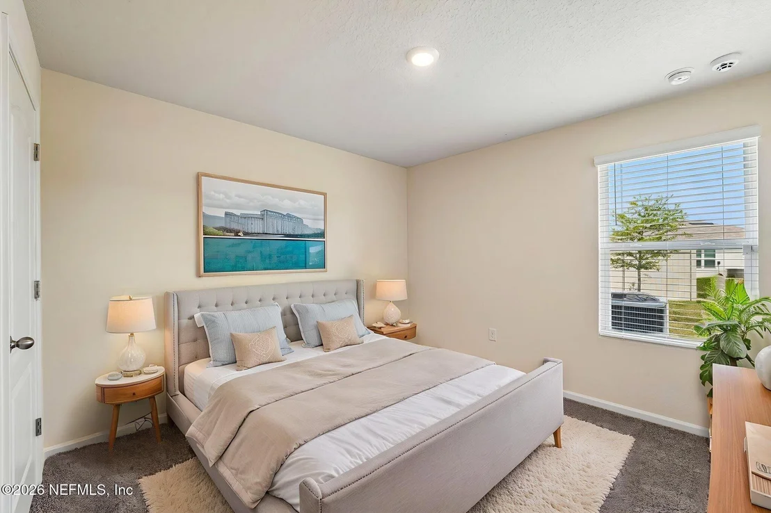 Photo of 32 AVEIRO Way