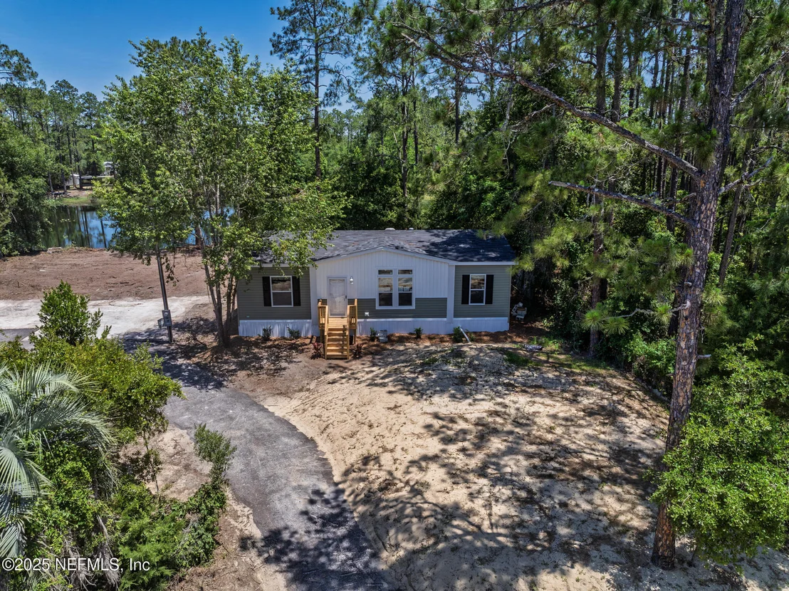 Photo of 106 HOWARD Drive