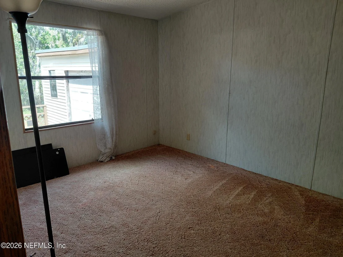 Photo of 106 BREEZEWOOD Circle