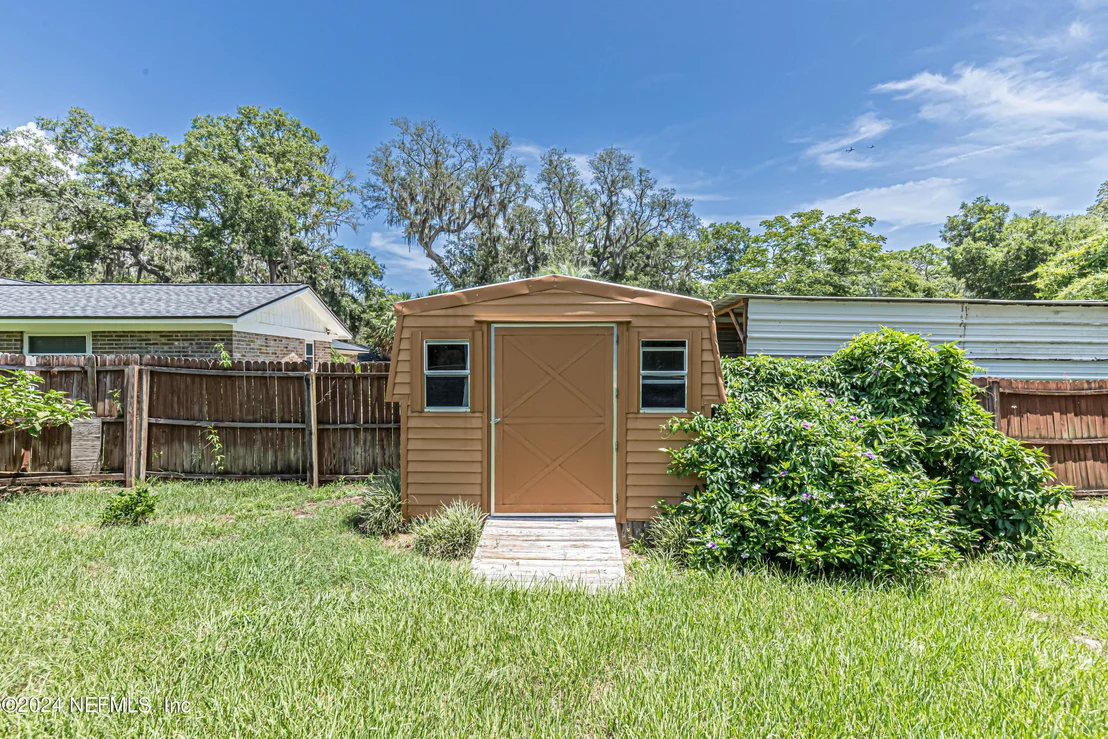 Photo of 2901 PACES FERRY Road S